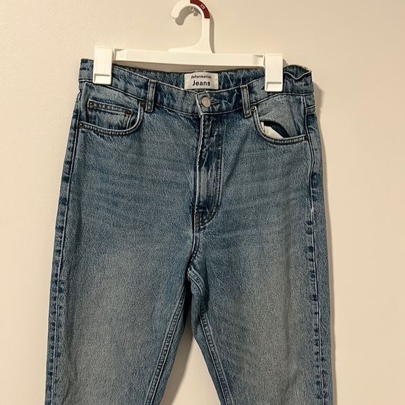 Reformation Light Wash Straight Leg Jeans Size 27 - Picture 1 of 5